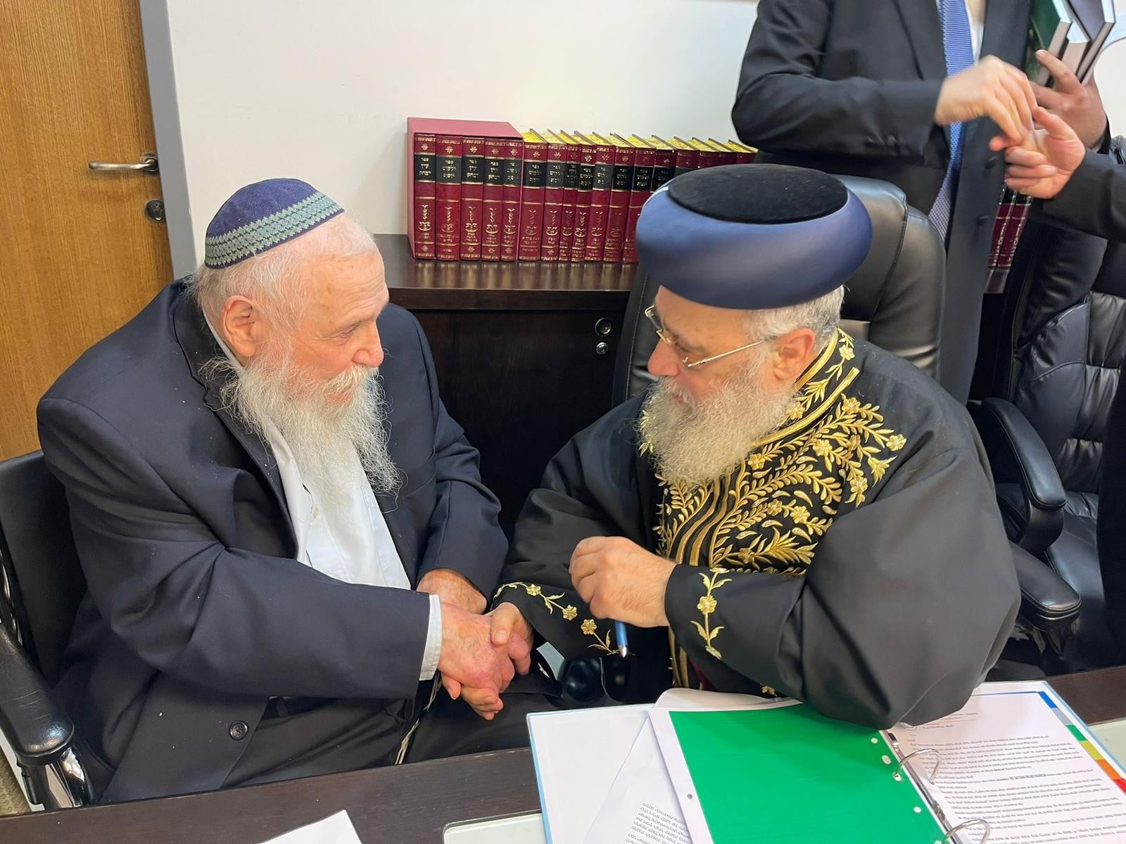 בצעד דרמטי: הרב דרוקמן יוצא נגד מתווה הגיור