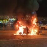 מהומות בנגב: שני שוטרים נפצעו קל, מכשול הונח על מסילה