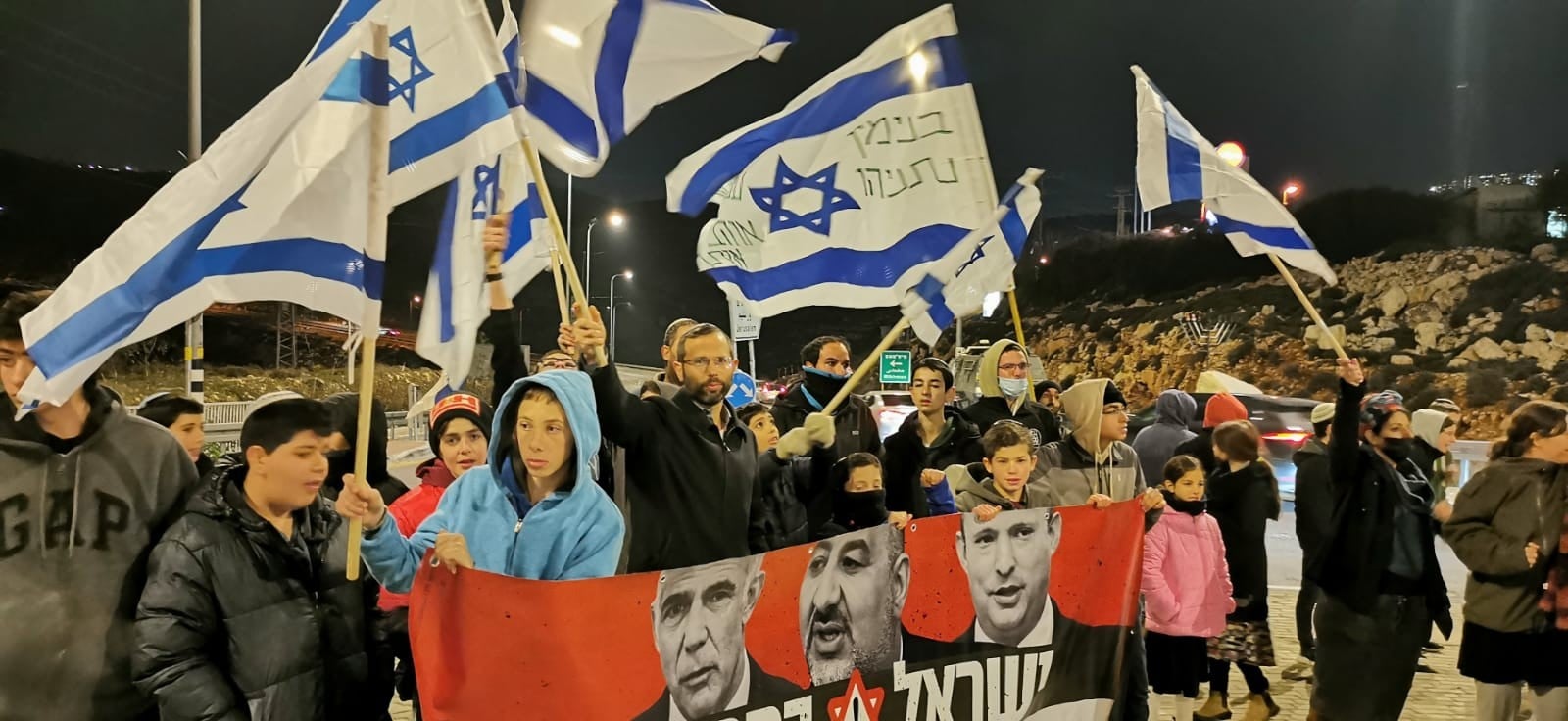עשרות אלפים השתתפו במחאת הימין בצמתים ברחבי הארץ | צפו