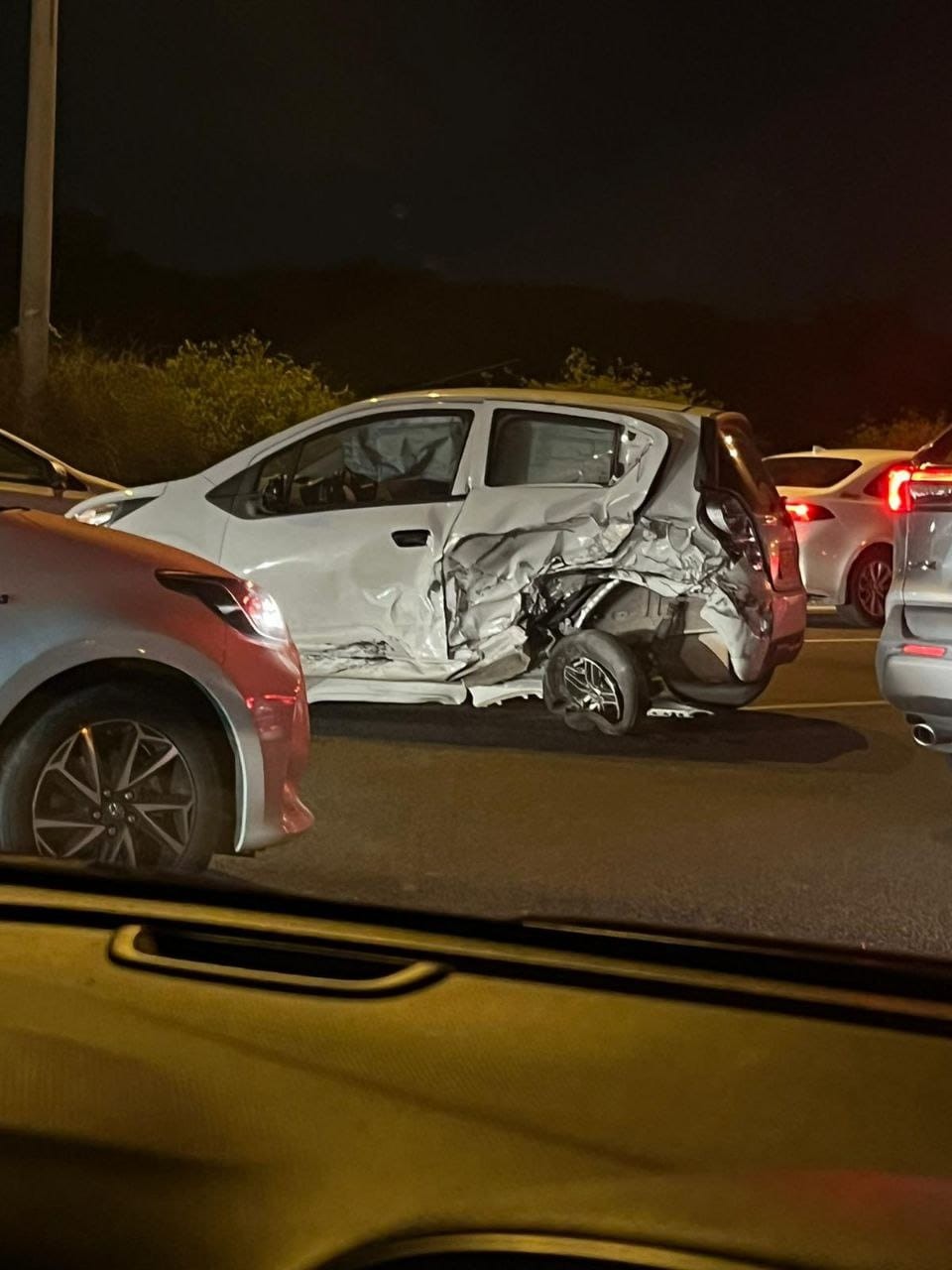 שני הרוגים ומספר פצועים בתאונת דרכים קשה ליד מחלף מסובים