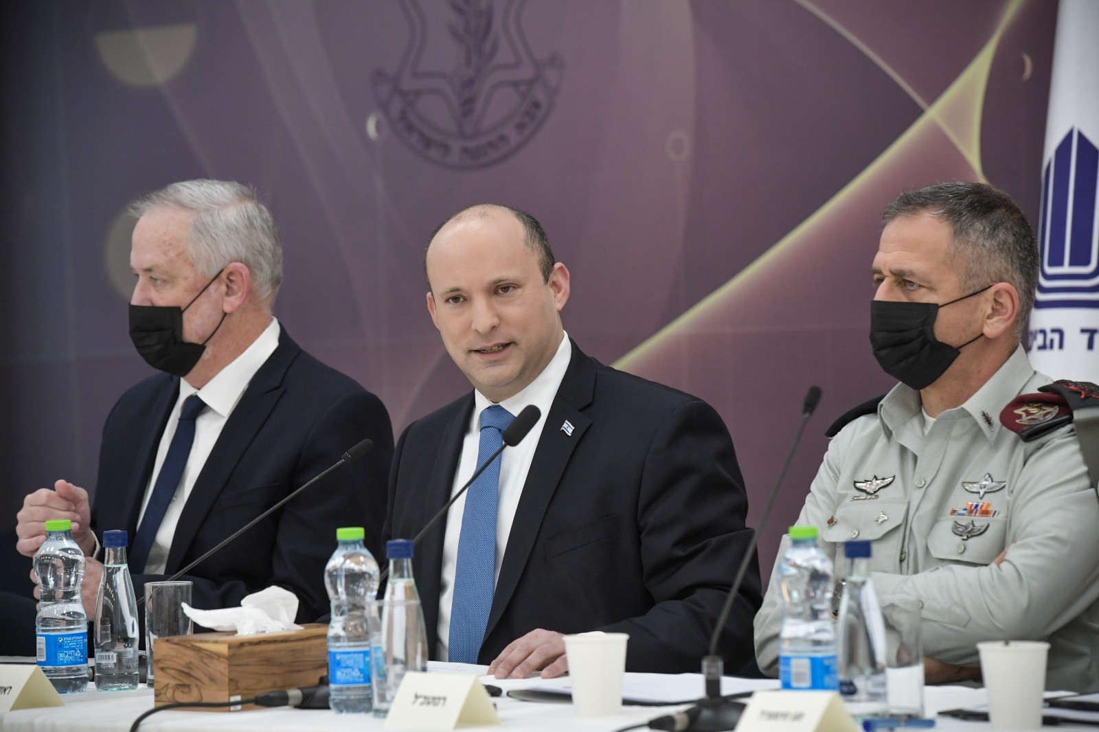 רכישת הצוללות | רה"מ בנט שולח עקיצה לנתניהו: "עיכוב ארוך"