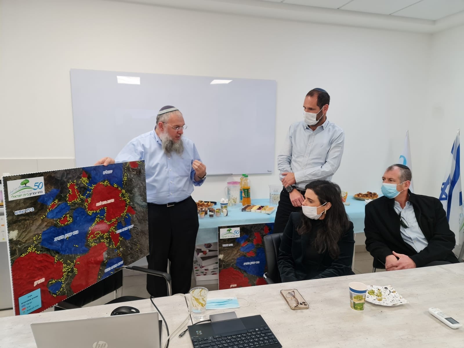 איילת שקד ביקרה ביו״ש: נפגשה עם ראש מועצת גוש עציון