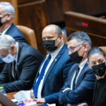 נתניהו תוקף: "בנט ולפיד עסוקים במי יהיה רה"מ בתקופת המעבר"