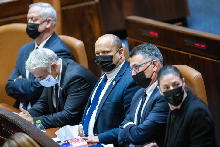 המלחמה הפנימית בקואליציה מחריפה: מי דואג לשכר המינימום?
