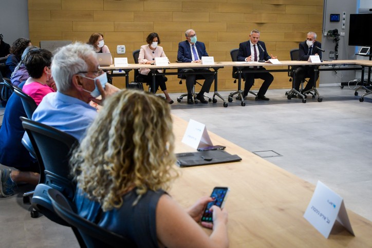ועדת סל התרופות מתכנסת השנה. צילום: אבשלום ששוני, פלאש 90