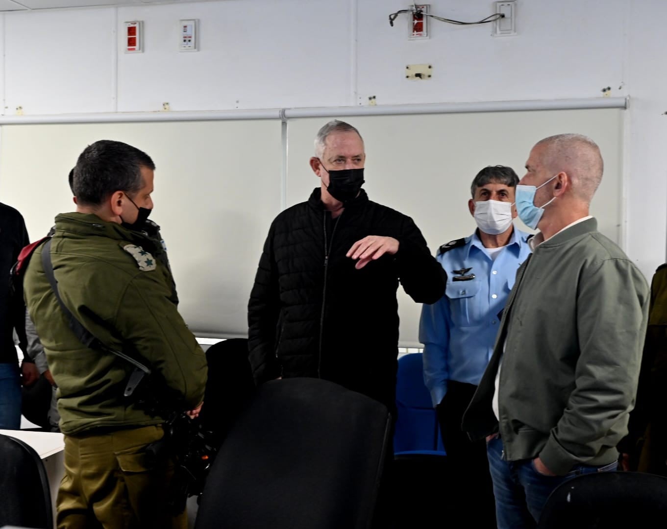 אורח מיוחד בחומש: שר הבטחון בני גנץ סייר במקום הפיגוע