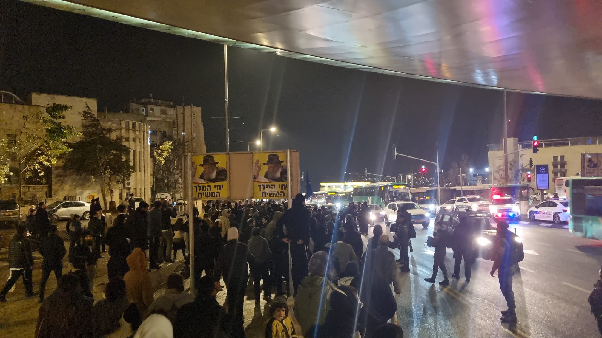 מחאת סנדק: 200 מפגינים נכחו אמש בכניסה לירושלים