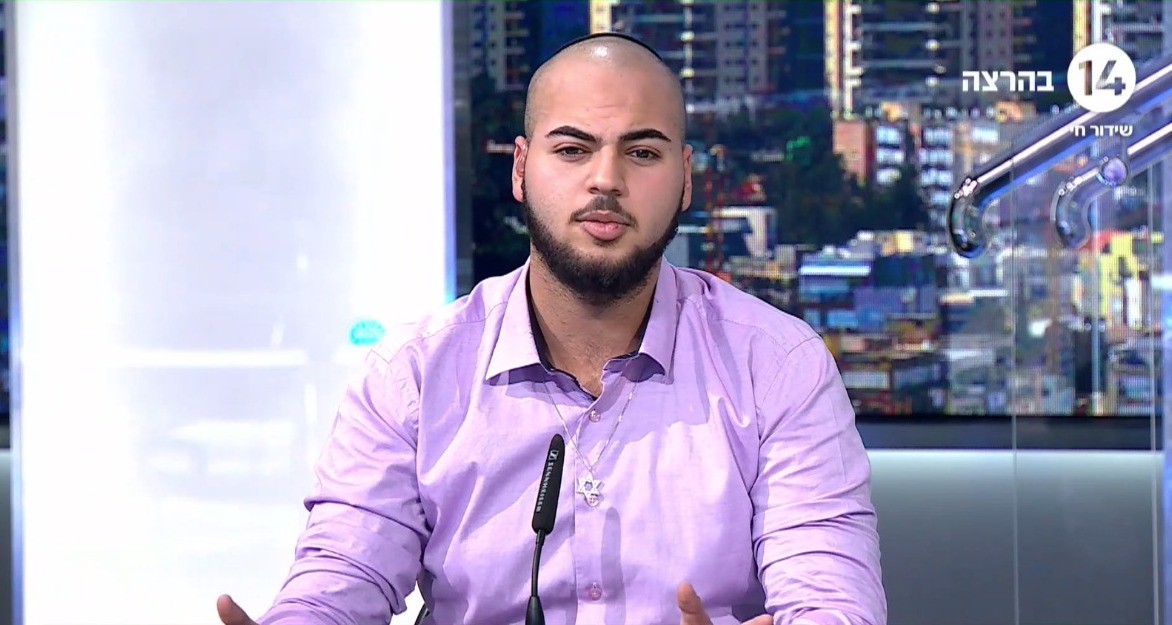 התלמיד שהתעמת עם ח"כ יאיר גולן לא נשאר חייב | צפו