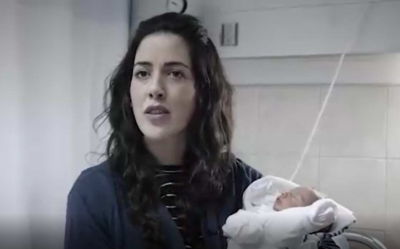 סיפורה של לוסי: "ילד אחד אני לא מסוגלת לגדל אז שלישייה?