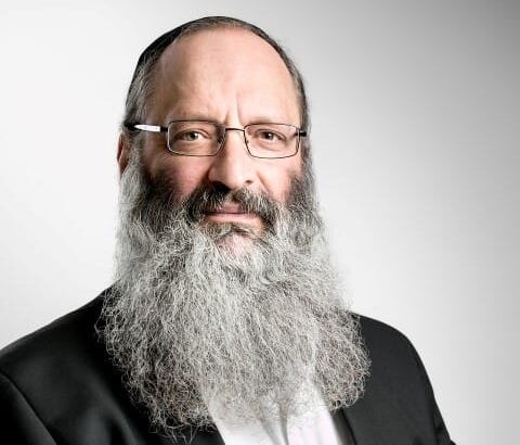 החרדי שמאחורי התוכנית הכלכלית בגל"צ: עודד לוינסון נחשף