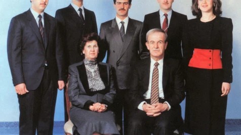 "מוצצים את דמכם": מקורב למשפחת אסד מצליח להביך אותו בפרהסיה
