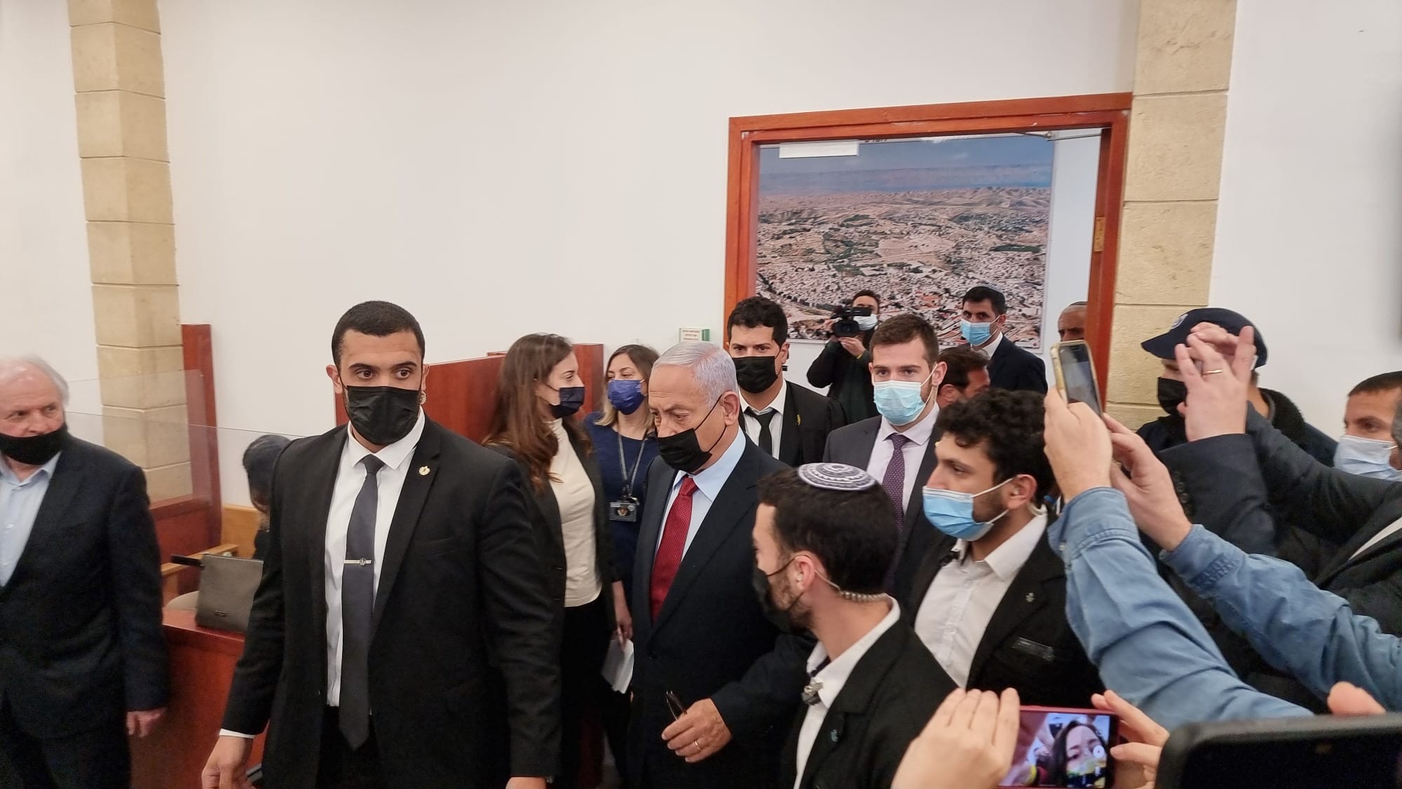 קריאה לשופטים: "הכריזו על ביטול המשפט"
