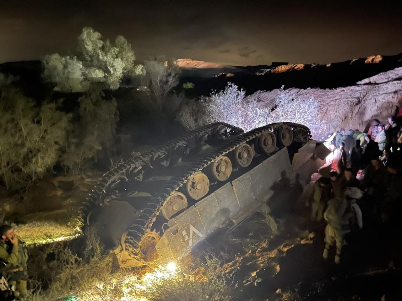 עשרה לוחמי גולני נפצעו בהתהפכות נמ"ר במהלך תרגיל בדרום