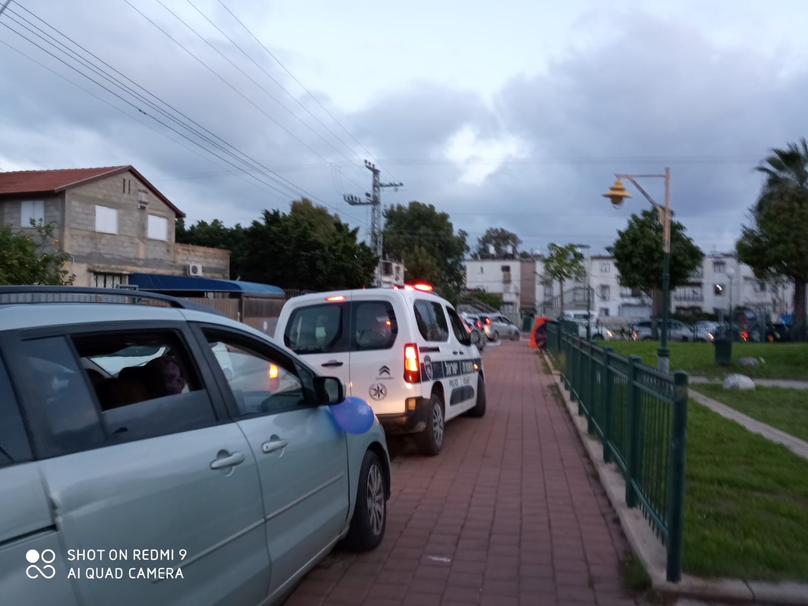 פורעים ערבים תקפו ילדים יהודים בגן משחקים ברמלה