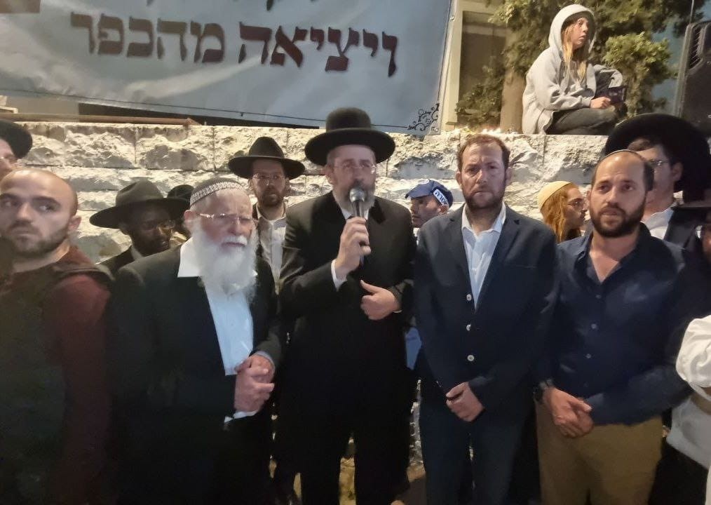 מספר שיא: כ-15 אלף התפללו הלילה בקבר יהושע בן נון שבשומרון