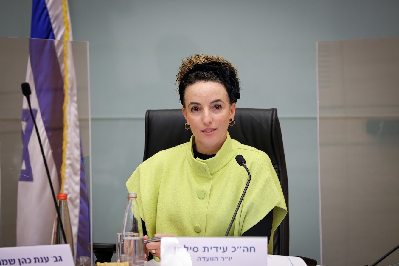 הרב שעומד מאחורי הפרישה של סילמן | פרסום ראשון