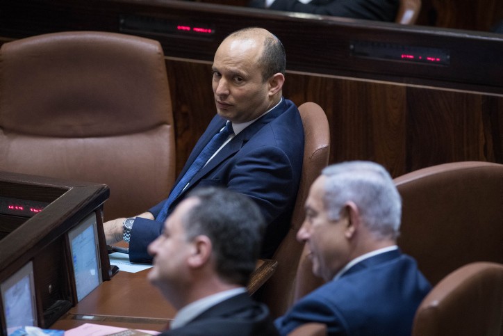 חוזרים אחורה: כשבנט האשים את "מכונת הבוטים של נתניהו"