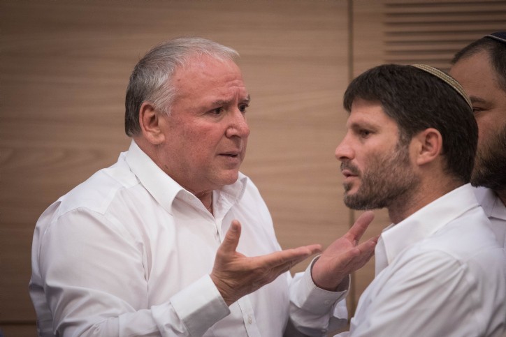 האם אתם בעד הצעת החוק של אמסלם לביטול הקלון? | הצביעו