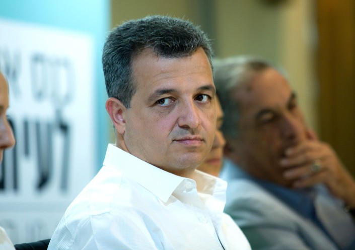 דרמה ברמת גן: כרמל שאמה הכהן בדרך הביתה?