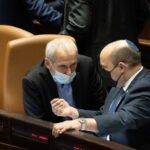 בשמאל מגיבים לפרישת בנט: "ישראל הרוויחה שנה של ממשלה טובה"