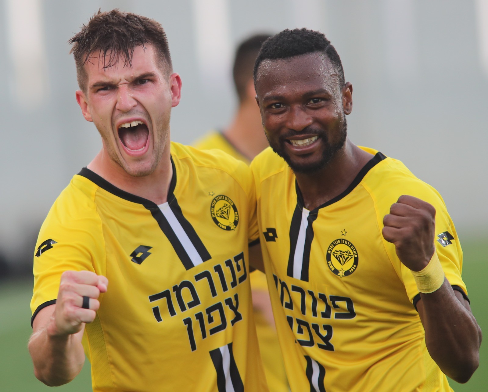 מאבק האליפות נפתח מחדש? מכבי נתניה הביסה 0:3 את מכבי חיפה