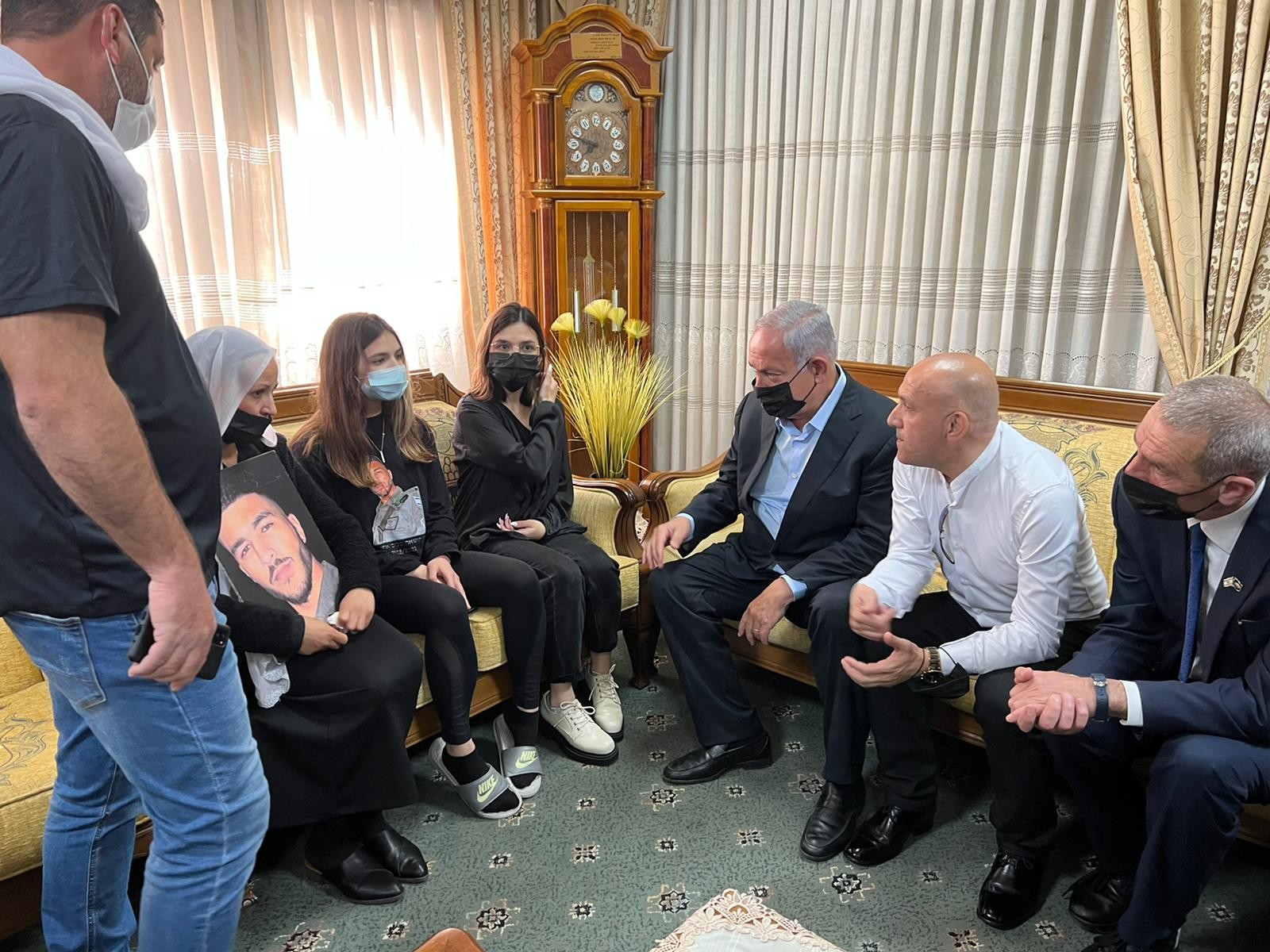 נתניהו ניחם את משפחתו של לוחם מג"ב יזן פלאח: "הציל חיים של רבים"