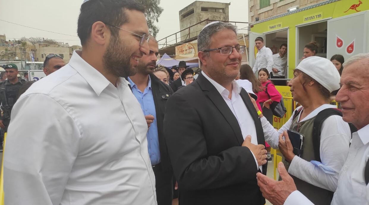 הקהל אהב: הרגע שחה"כ בן גביר התחיל לשיר | צפו