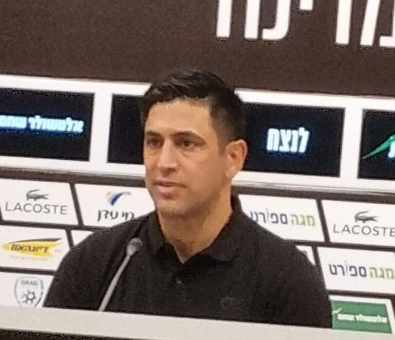 אליניב ברדה מאמן הפועל באר שבע. צילום: דור אזרד