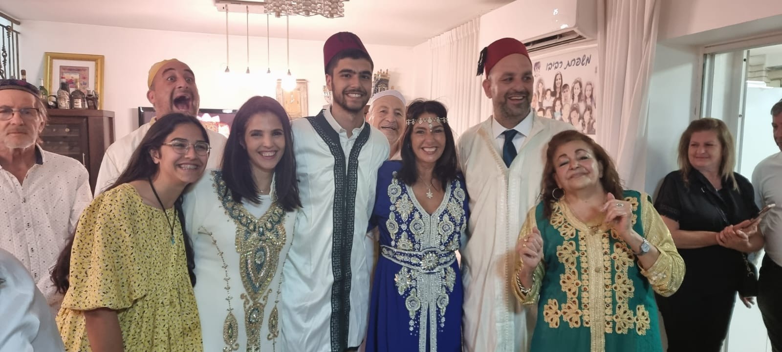 תרבחו ותסעדו: הפוליטיקאים חגגו את המימונה | גלריה מתעדכנת