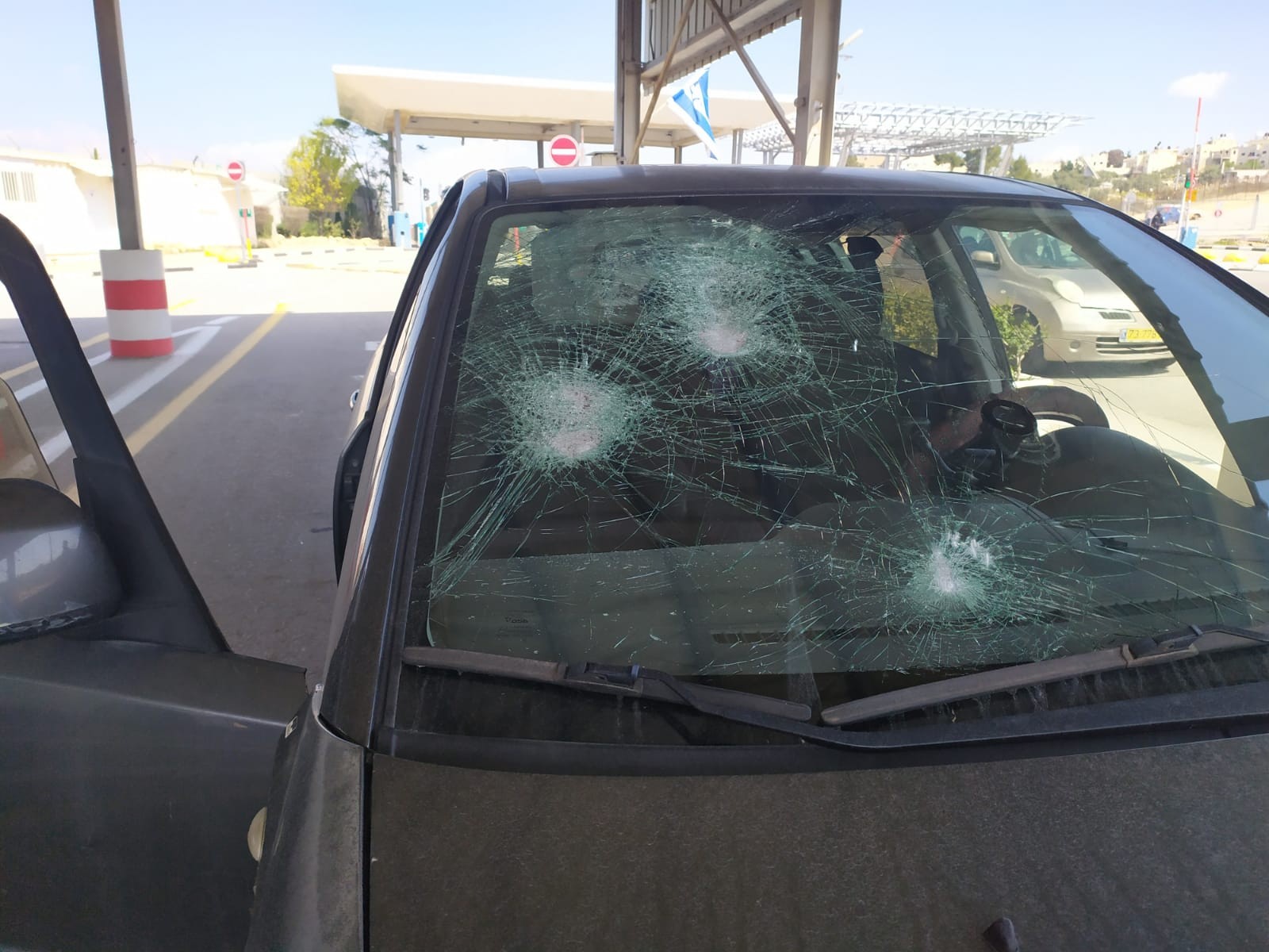 בעקבות פיגוע אבנים: זורזה לידתה של תינוקת מהיישוב "עטרת"