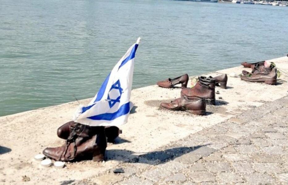 אנו חייבים להיות עדים - למען החיים ולמען המתים