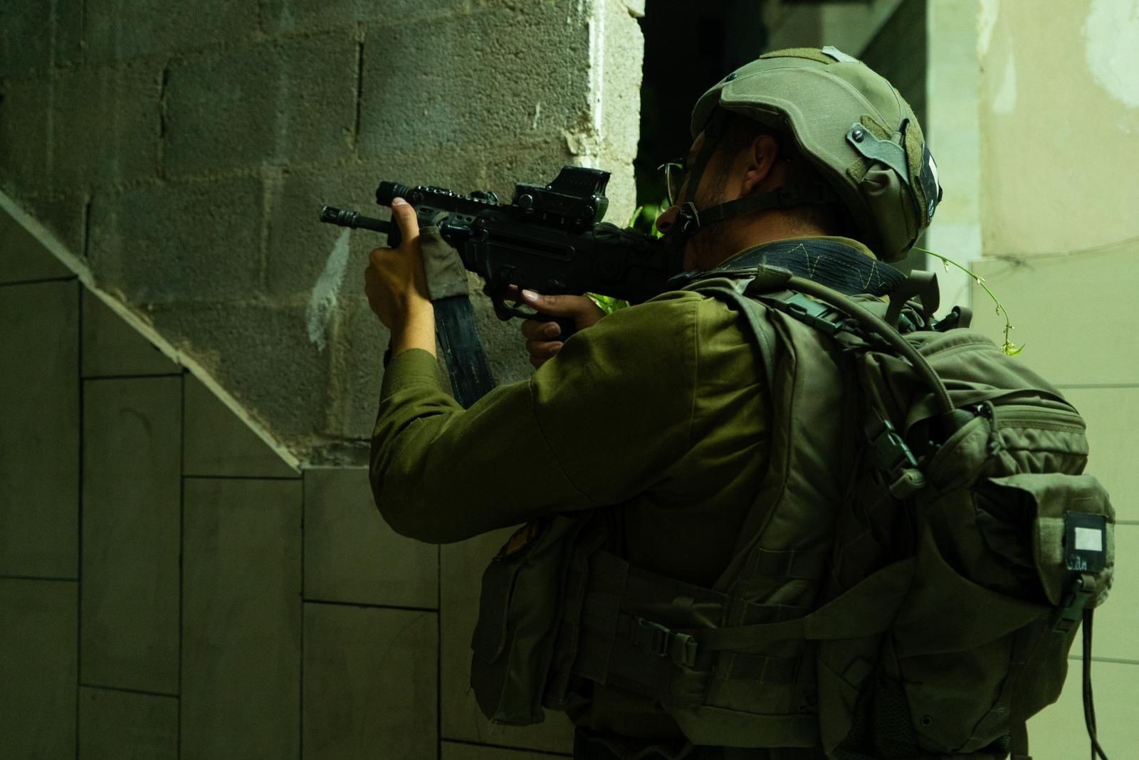 חייל בפעילות, ארכיון. צילום: דובר צה"ל