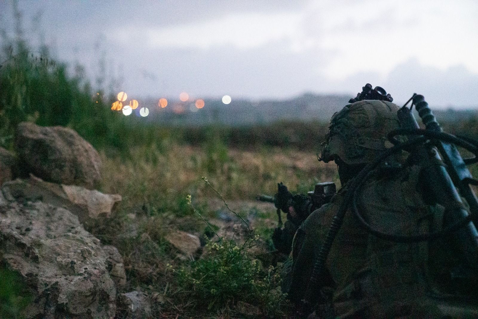 לוחם צה"ל נפצע קל לאחר שנפגע מירי מחבלים בפעילות מבצעית