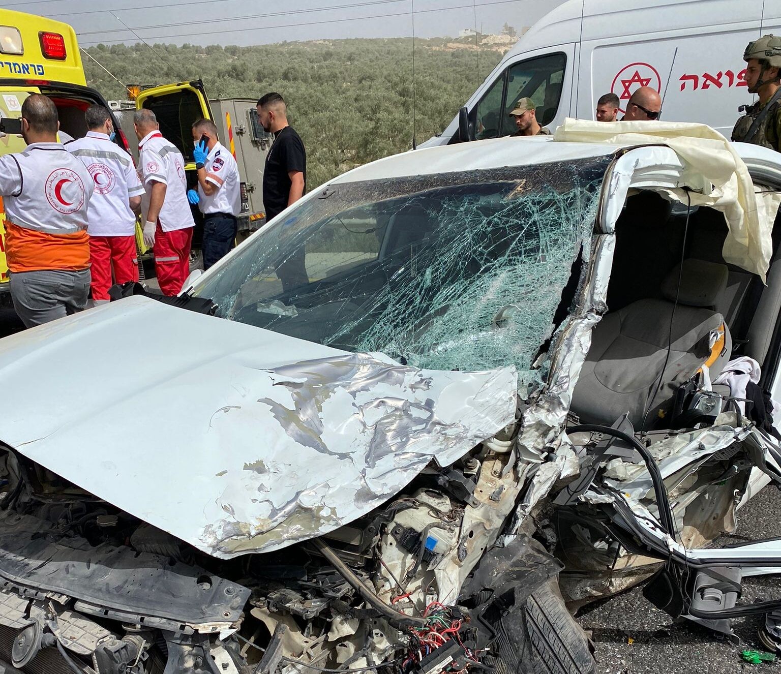 תאונת דרכים קשה בשומרון: פעולות לחילוץ לכודים במקום
