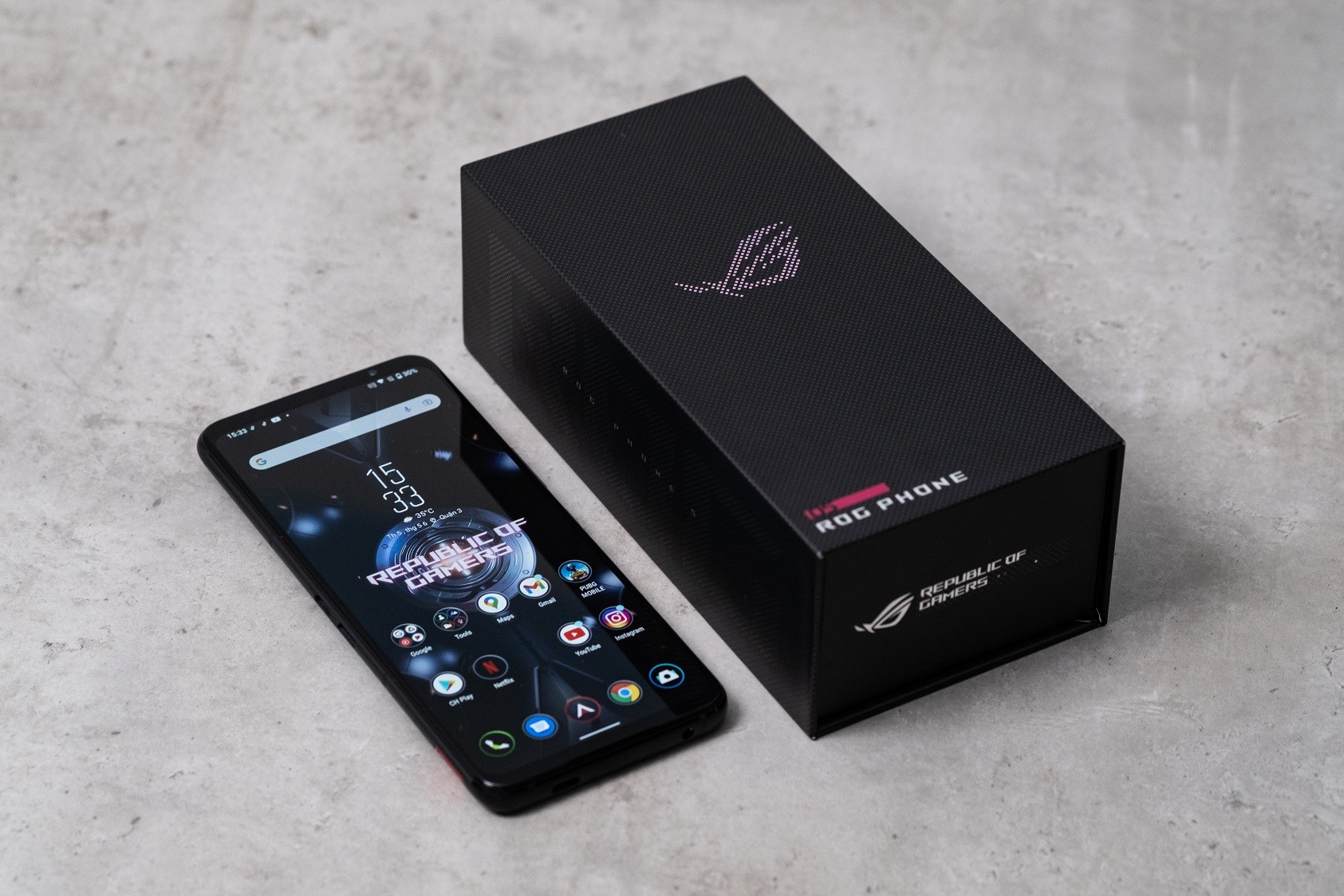 לא תרצו להפסיק לשחק: בדקנו את מכשיר ROG Phone 5s