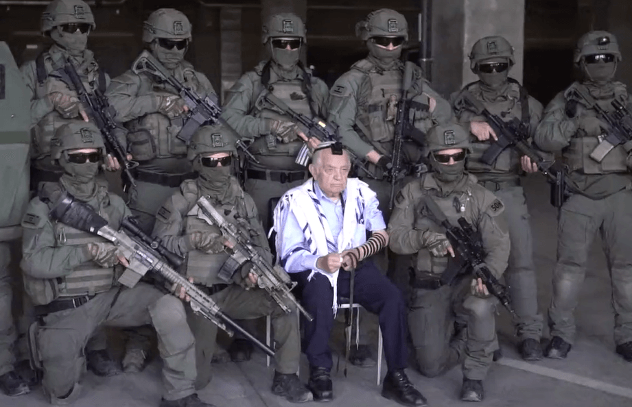 תיעוד מיוחד: לוחמ״י ימ״ס יחד עם ניצול השואה | צפו