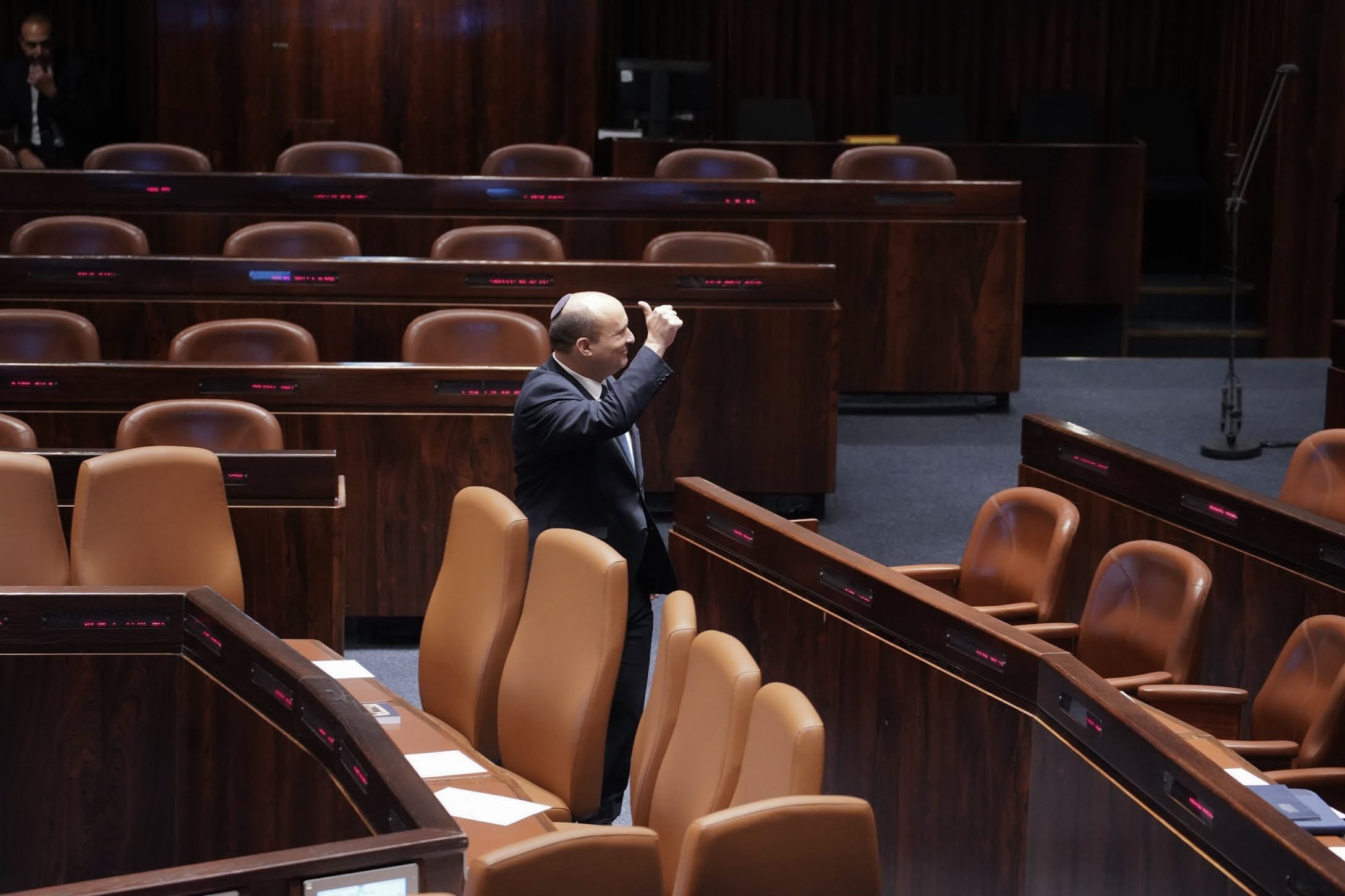 נפתלי בנט במליאת הכנסת,  צילום: דוברות הכנסת