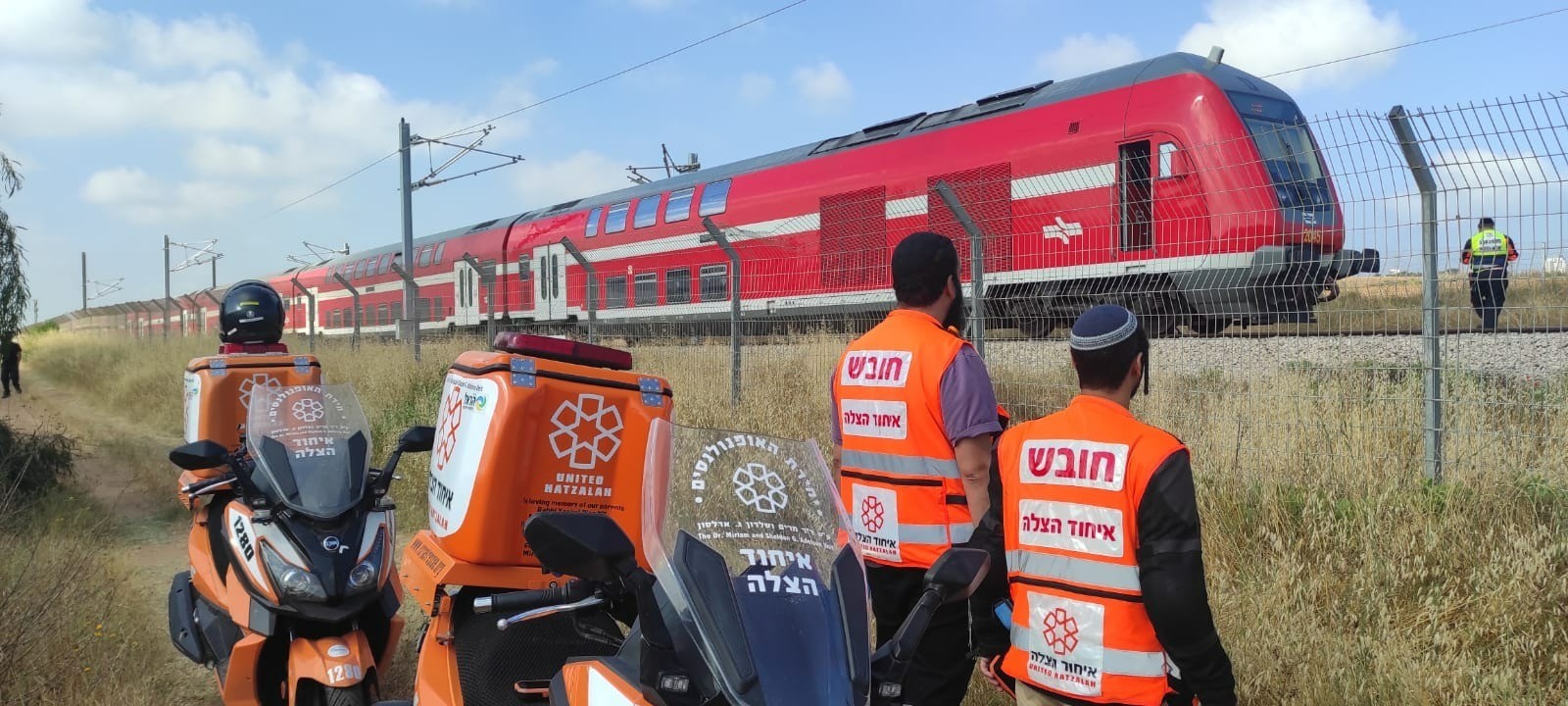 נתניה: אדם שנכנס לשטח מסילת הרכבת נפגע ונהרג