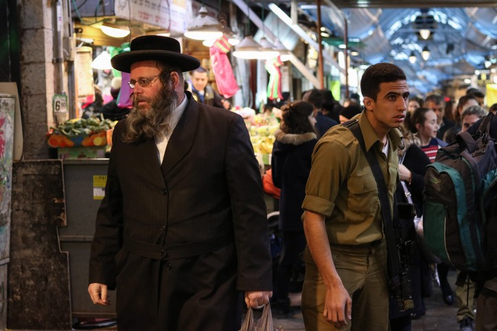 "עטפו אותנו באהבה": החיילים התרגשו מהמחווה של החרדים באלעד