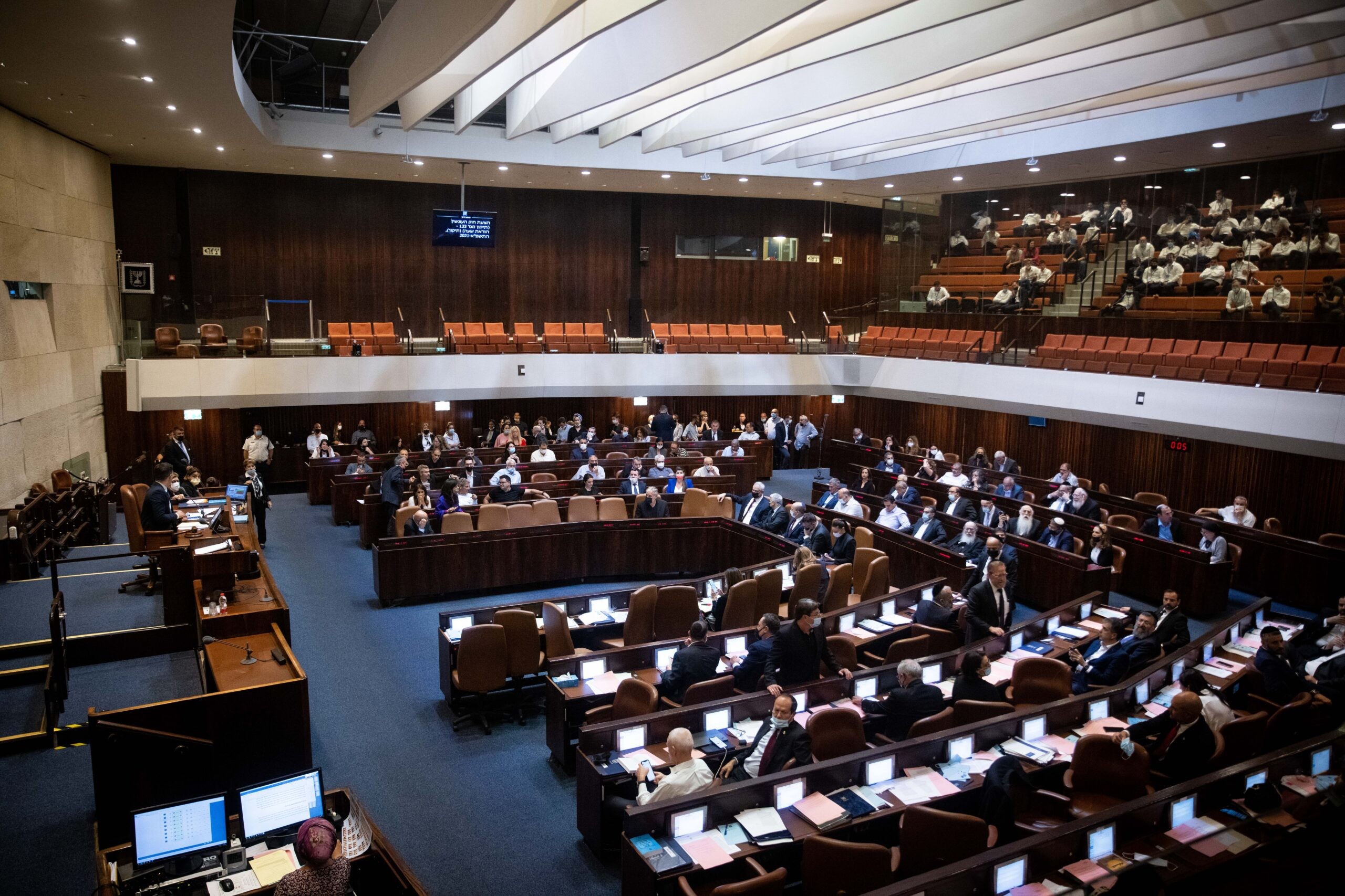הצעת החוק לפיזור הכנסת אושרה בטרומית ברוב של 110 ח"כים