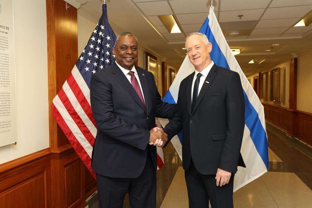 גנץ נפגש עם בכירים אמריקנים; שוחחו על הגרעין ועל אוקראינה
