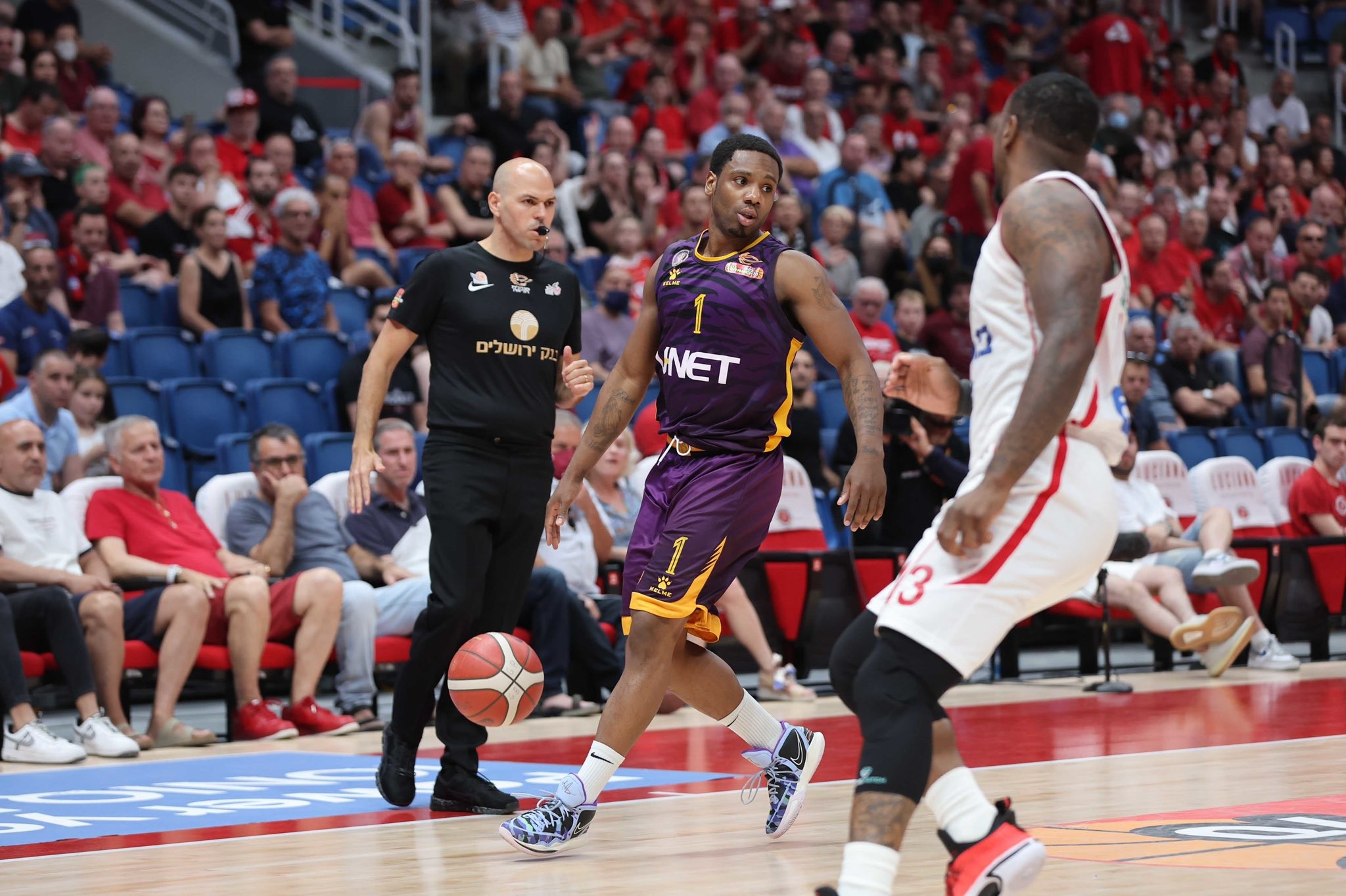 הפועל חולון. צילום:
Eurozone Basketball

