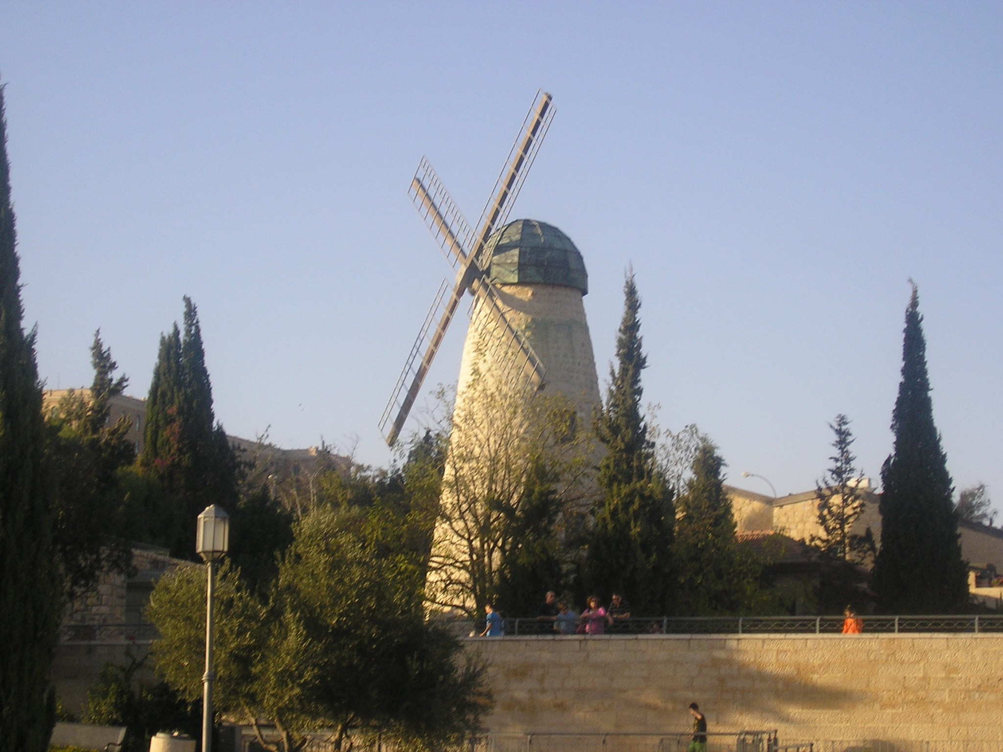 טחנת הקמח במשכנות שאנננים. צילום: ויקיפדיה, נחלת הכלל
