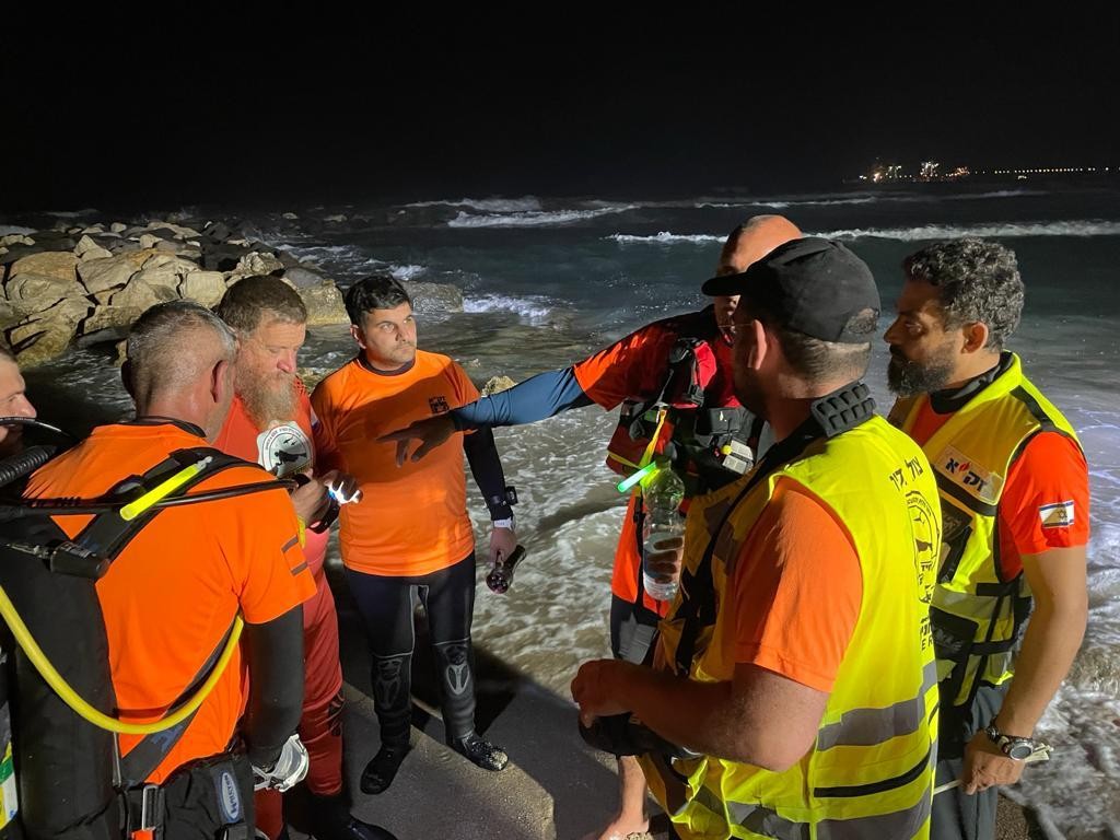 ביזארי: חיפשו נער שטבע בפלמחים − לא תאמינו איפה מצאו אותו