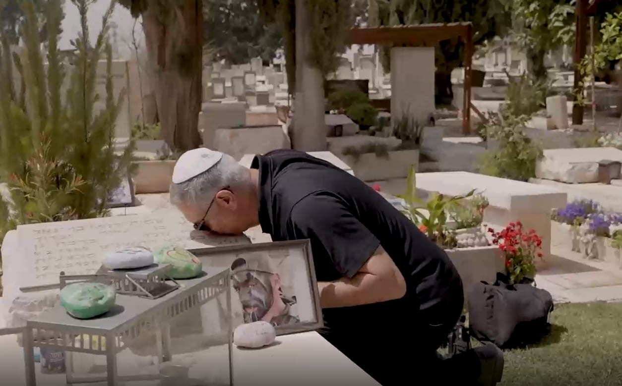 ברוך בן יגאל עלה לקבר בנו, לא תאמינו מה הוא מבקש מעם ישראל