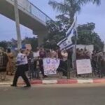 תושבי אלקנה מוחים נגד ביקור רה״מ בנט ביישוב | צפו