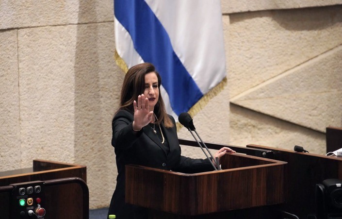 "טעות פטאלית": בהלה בקואליציה בעקבות פרישתה של ח״כ זועבי