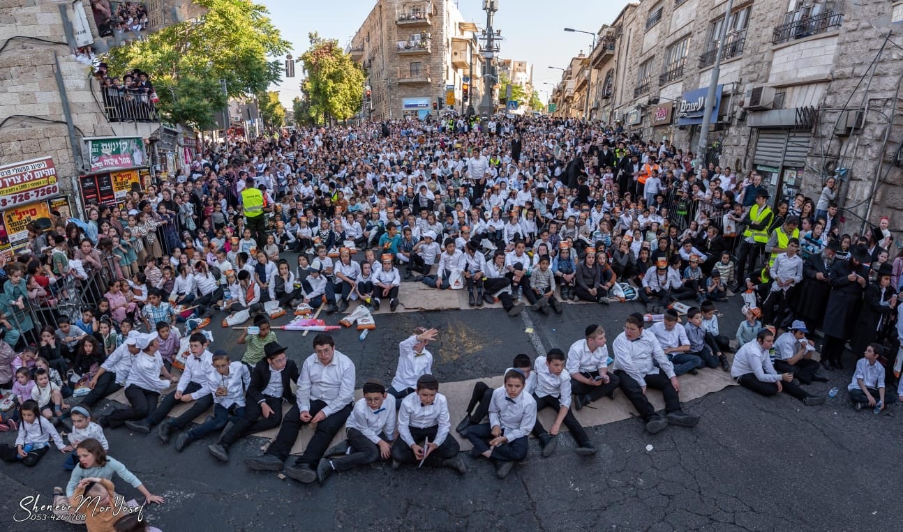 צילומים: שניאור מור יוסף, מנדי הכטמן ובתי חב"ד