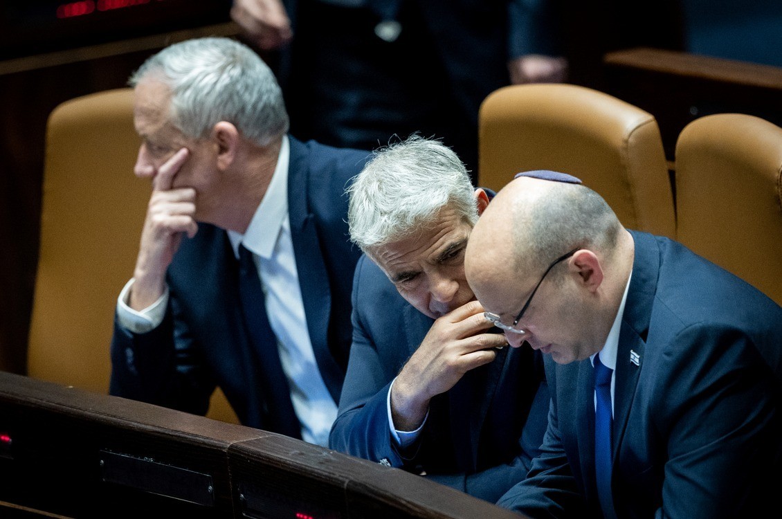 התבוסה, חוסר האמון והריב הגדול: האם הקואליציה על סף פירוק?