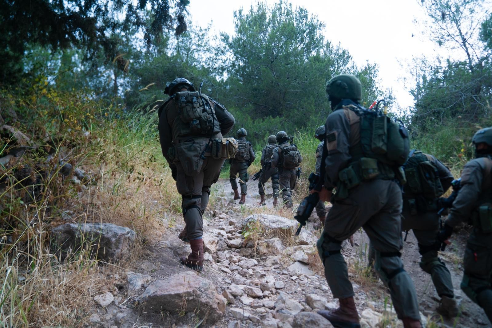 כוחותינו פועלים כעת להרס בתי המחבלים מהפיגוע באלעד